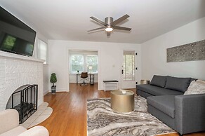 Devou Park Cottage 1