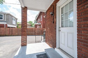 Devou Park Cottage 1