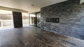 Daniel Ivoire in Tel Aviv-yafo