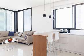 Daniel Ivoire in Tel Aviv-yafo