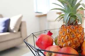 Daniel Ivoire in Tel Aviv-yafo