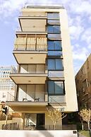 Daniel Ivoire in Tel Aviv-yafo