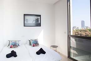 Daniel Ivoire in Tel Aviv-yafo