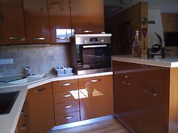 Eco-friendly 2-bedrooms Chalet in Plitvice Lakes