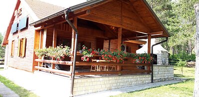 Eco-friendly 2-bedrooms Chalet in Plitvice Lakes