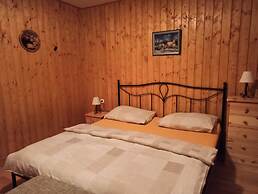 Eco-friendly 2-bedrooms Chalet in Plitvice Lakes