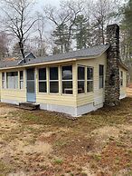 Swallow - Limit 4 2 Bedroom Cottage by RedAwning