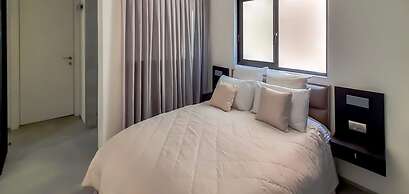 Yavne Brillant in Tel Aviv-yafo