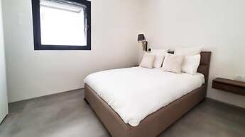 Yavne Brillant in Tel Aviv-yafo