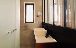 Yavne Brillant in Tel Aviv-yafo