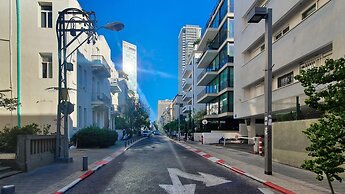 Yavne Brillant in Tel Aviv-yafo