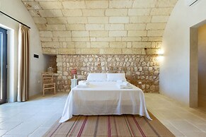 2081 Villa Crocilupo by Perle di Puglia