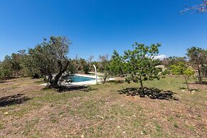 2081 Villa Crocilupo by Perle di Puglia