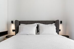 5BD Luxury Penthouse With Sea View