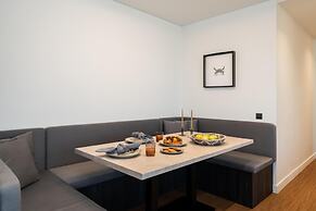 5BD Luxury Penthouse With Sea View