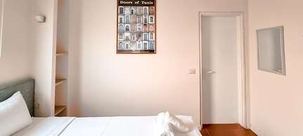 Daniel Royal in Tel Aviv-yafo