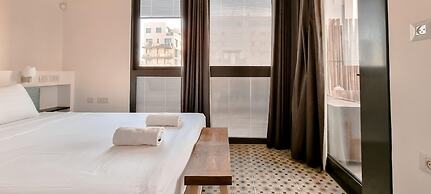 Daniel Royal in Tel Aviv-yafo