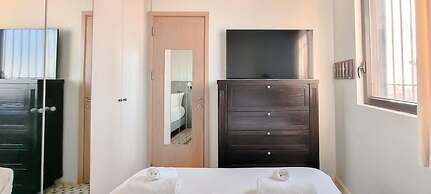 Daniel Royal in Tel Aviv-yafo