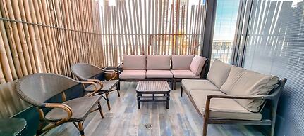 Daniel Royal in Tel Aviv-yafo