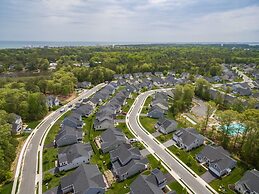 Grande at Canal Pointe