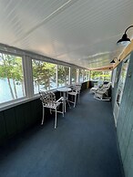 Water's Edge Limit 8 4 Bedroom Cottage by Redawning