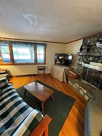 Water's Edge Limit 8 4 Bedroom Cottage by Redawning