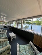 Water's Edge Limit 8 4 Bedroom Cottage by Redawning