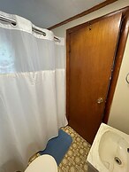 Water's Edge Limit 8 4 Bedroom Cottage by Redawning