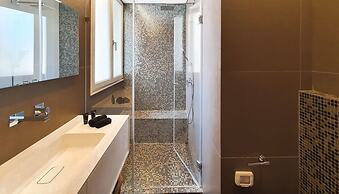 Pines Belle in Tel Aviv-yafo