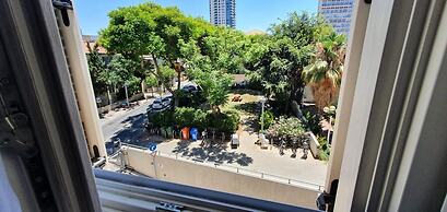 Pines Belle in Tel Aviv-yafo