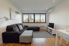 Downtown Stylish Apartment Garage by Vacationy