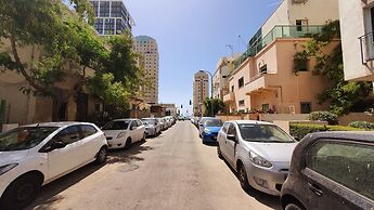 Harav Kook Lilas in Tel Aviv-yafo