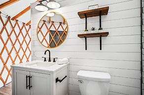 Ot 3515b Texas Yurt Haus: Buffalo 1 Bedroom Cabin by RedAwning