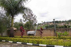 Entire Artistic House 5mins From Convention Centre