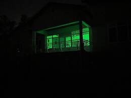 Entire Artistic House 5mins From Convention Centre