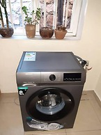 Entire Artistic House 5mins From Convention Centre