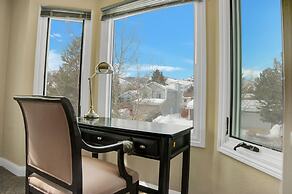 Prospector Place 5 Bedroom Home by RedAwning