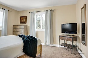 Prospector Place 5 Bedroom Home by RedAwning