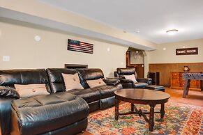 Prospector Place 5 Bedroom Home by RedAwning