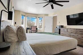 Prospector Place 5 Bedroom Home by RedAwning