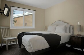 Prospector Place 5 Bedroom Home by RedAwning