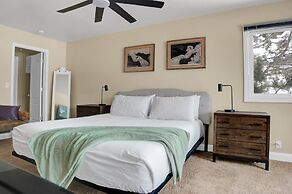 Prospector Place 5 Bedroom Home by RedAwning