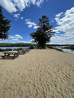 Good Times Chalet Limit 19 5 Bedroom Chalet by RedAwning