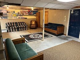 Good Times Chalet Limit 19 5 Bedroom Chalet by RedAwning