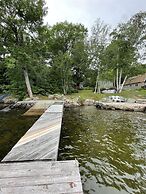 Greens Limit 6 2 Bedroom Cottage by RedAwning