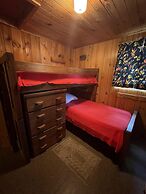 Greens Limit 6 2 Bedroom Cottage by RedAwning