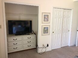 2 D, Three Bedroom Townhome