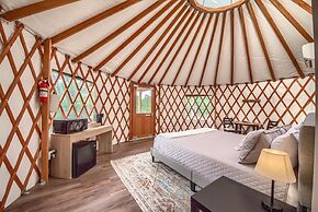 Ot 3515a Texas Yurt Haus: Armadillo 1 Bedroom Cabin by Redawning