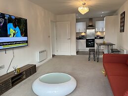 Mordern Retro 2 Bedroom Apartment
