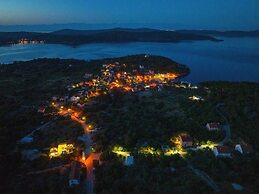 Luxury Villa Gaby With Heated Pool